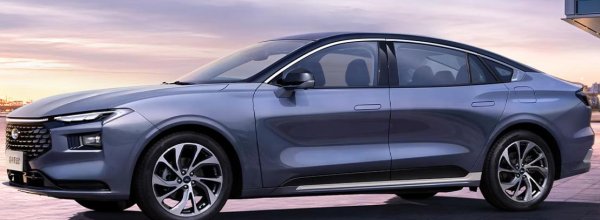 巨人配资 合资车价格“拧成麻花”！2.0T+8AT中级大轿跑13万预算